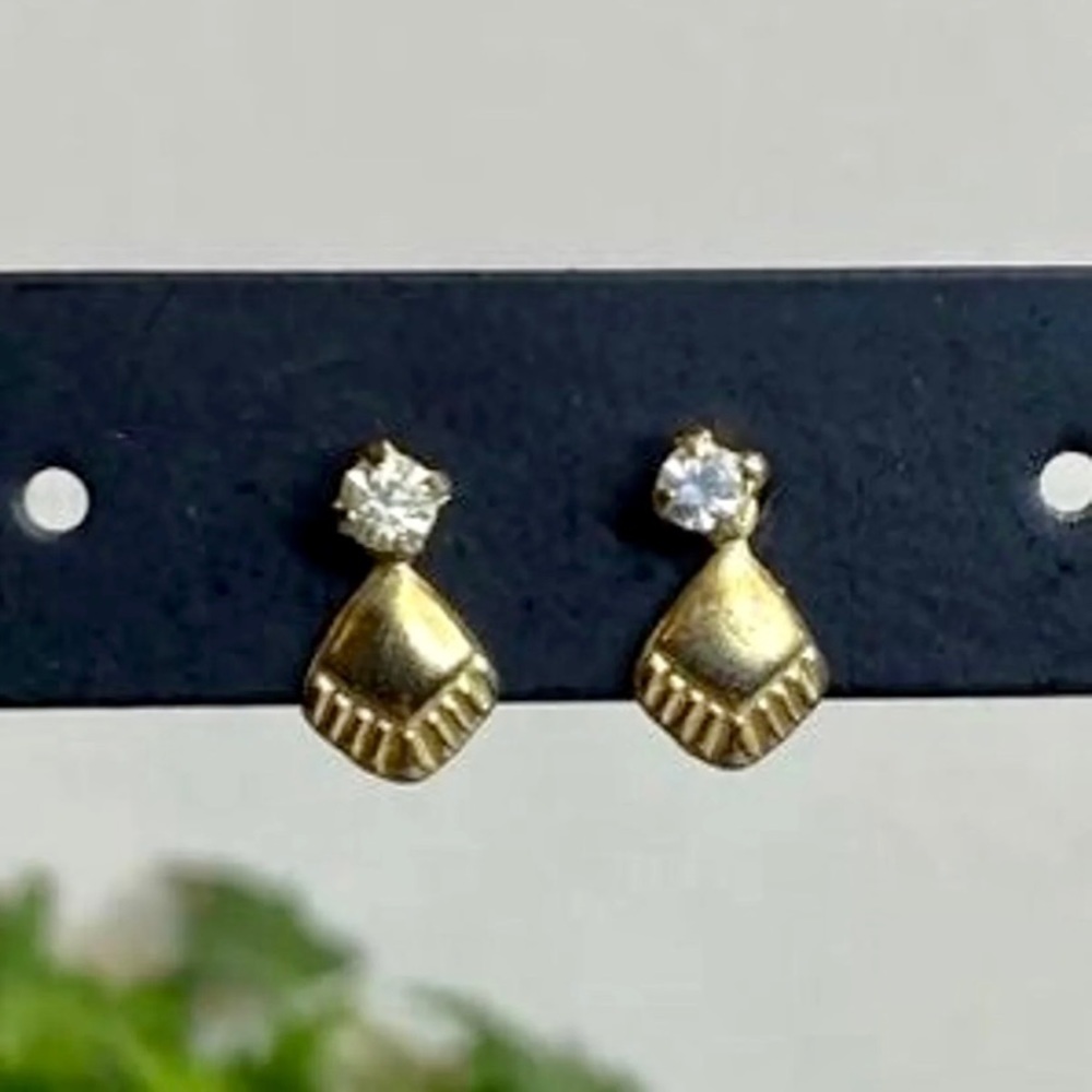 Retro Diamond and‎ Gold Stud Earrings